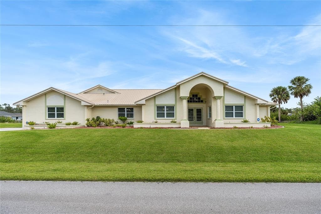 2146 DOOLITTLE LANE PORT CHARLOTTE, FL 33953