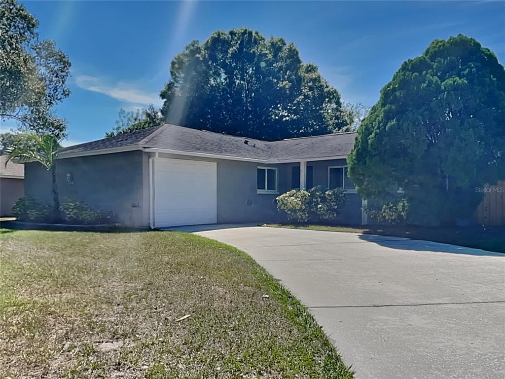 511 HIGHVIEW CIRCLE N BRANDON, FL 33510