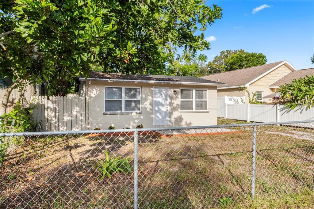 5604 43RD STREET N ST PETERSBURG, FL 33714