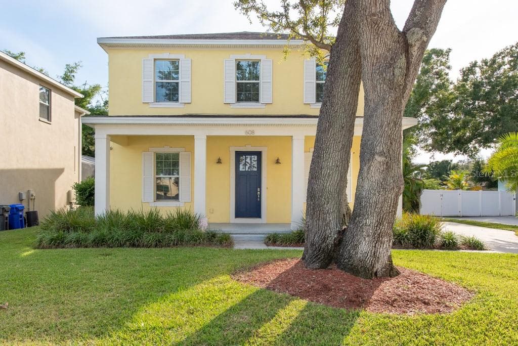 608 CLARENDON STREET OLDSMAR, FL 34677