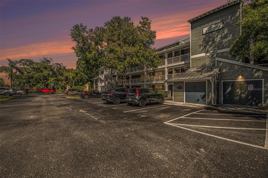 2599 DOLLY BAY DRIVE UNIT 107 PALM HARBOR, FL 34684