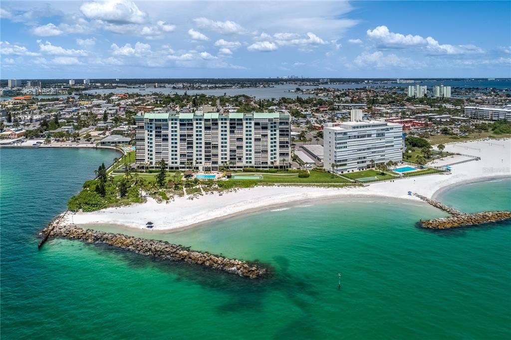7100 SUNSET WAY UNIT 606 ST PETE BEACH, FL 33706