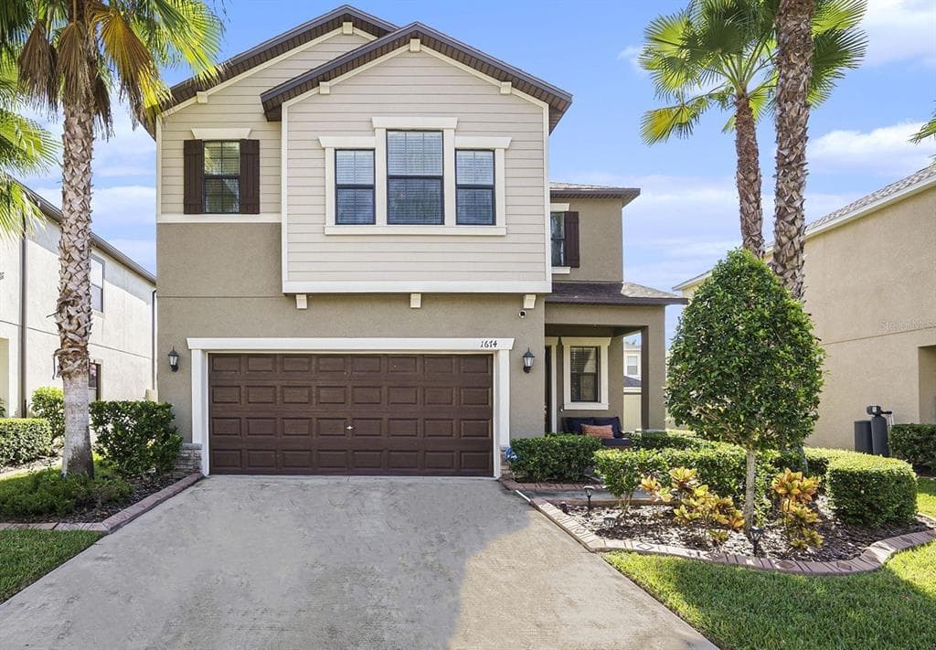 1674 LUDINGTON AVENUE WESLEY CHAPEL, FL 33543