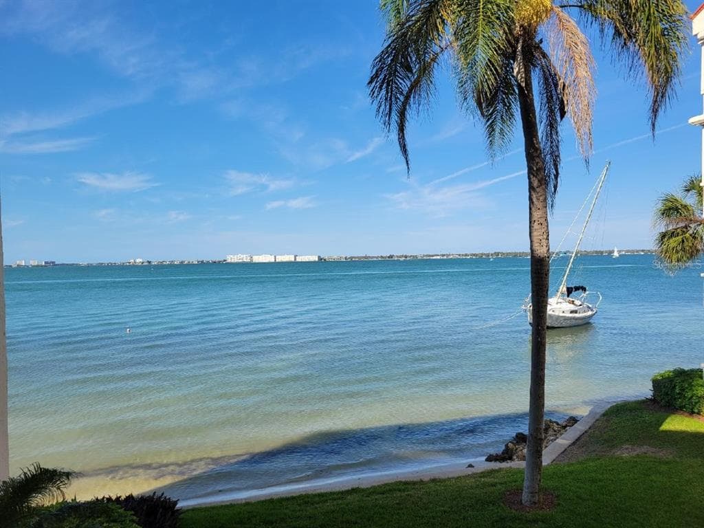 5729 PUERTA DEL SOL BOULEVARD S UNIT 282 ST PETERSBURG, FL 33715
