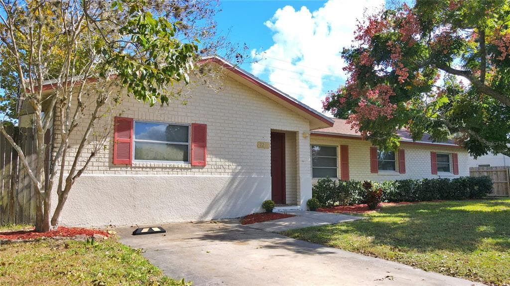 2211 SUNNY VIEW DRIVE OVIEDO, FL 32765