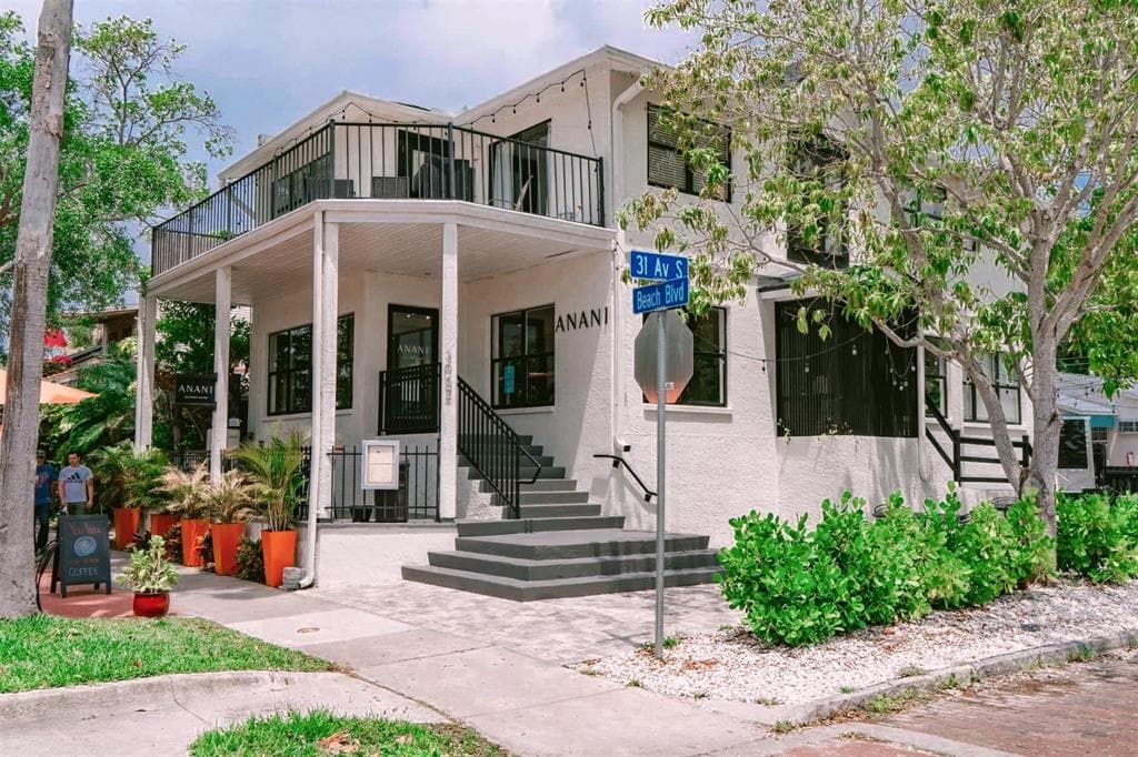 3062 BEACH BOULEVARD S GULFPORT, FL 33707