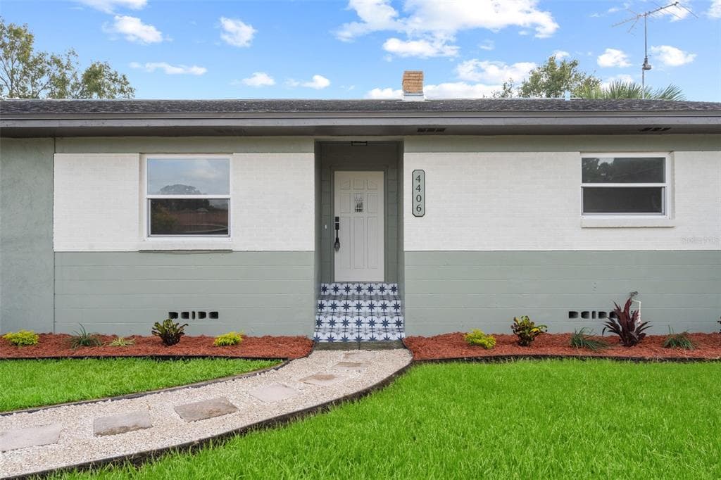 4406 W BAY COURT AVE TAMPA, FL 33611