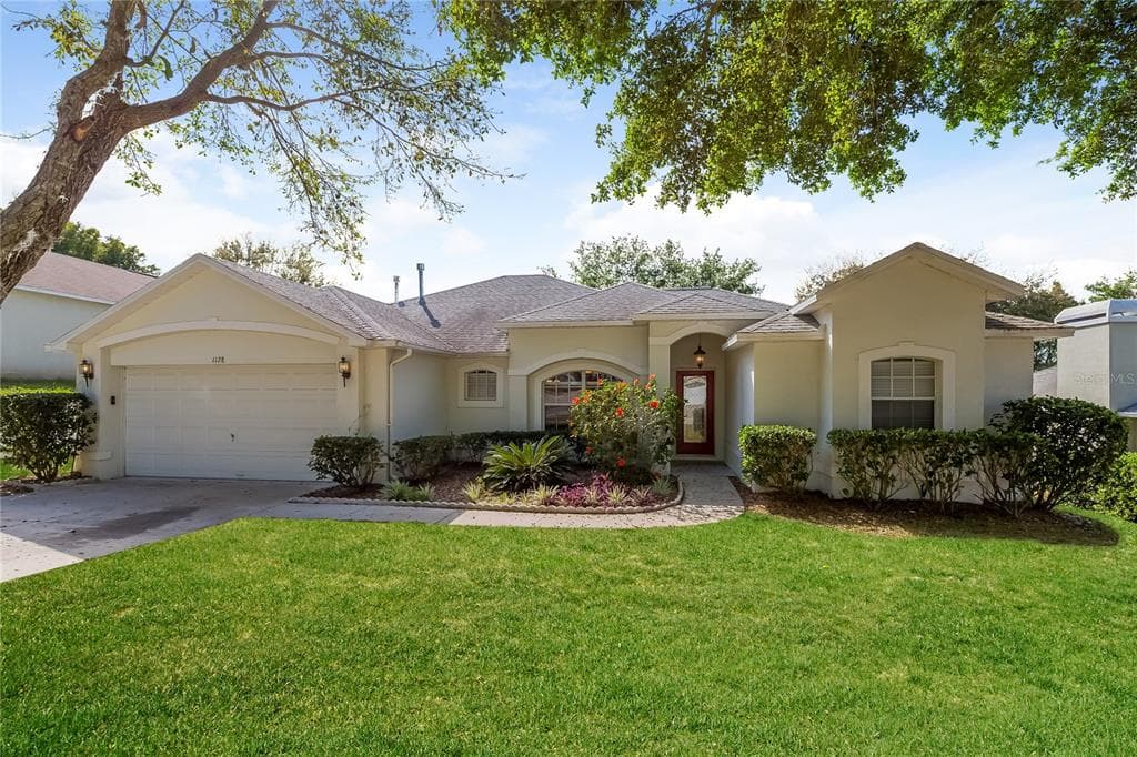 1128 WINDY BLUFF DRIVE MINNEOLA, FL 34715
