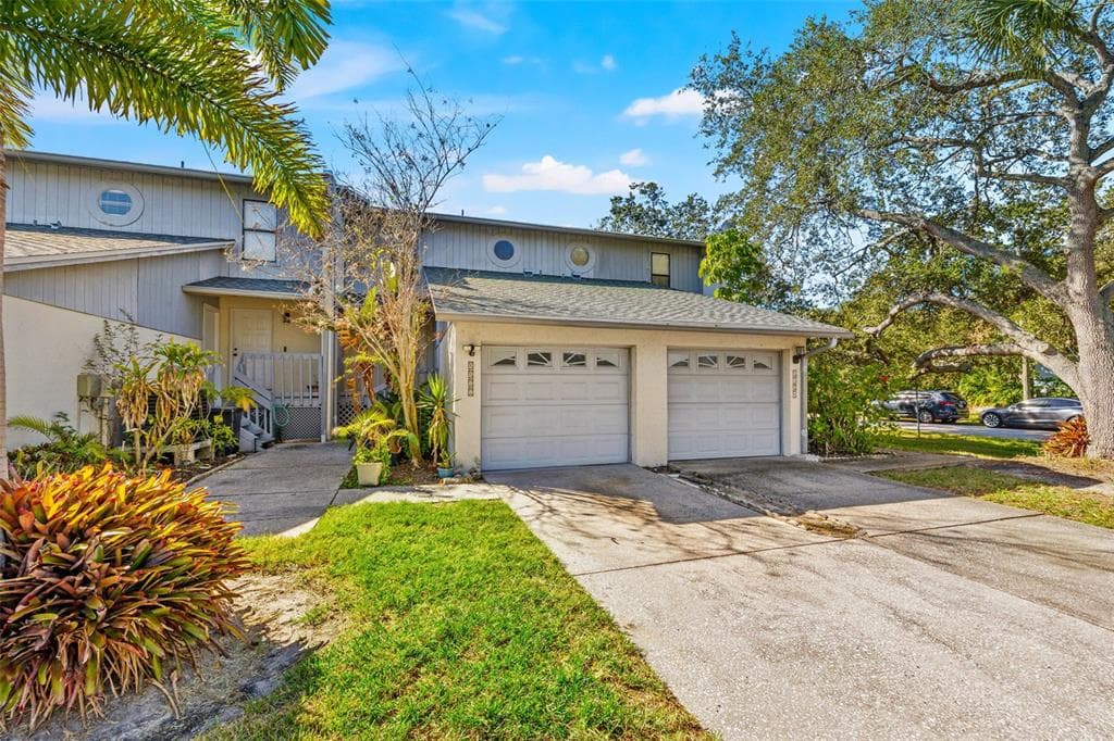 8822 S LAGOON STREET TAMPA, FL 33615