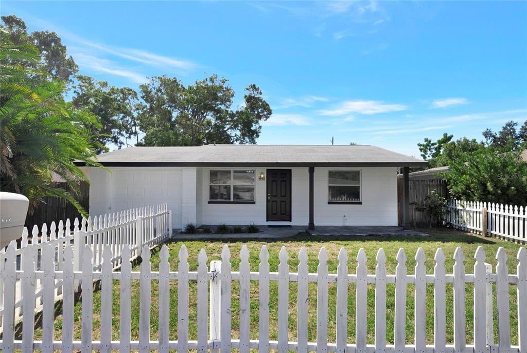 442 74TH AVENUE N ST PETERSBURG, FL 33702