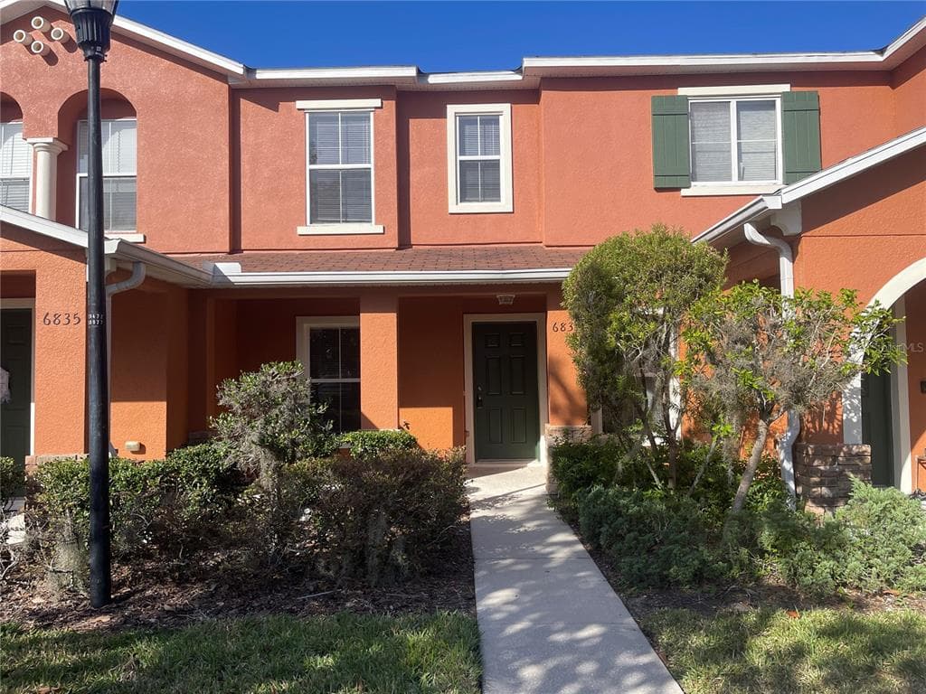 6833 DARTMOUTH HILL STREET RIVERVIEW, FL 33578