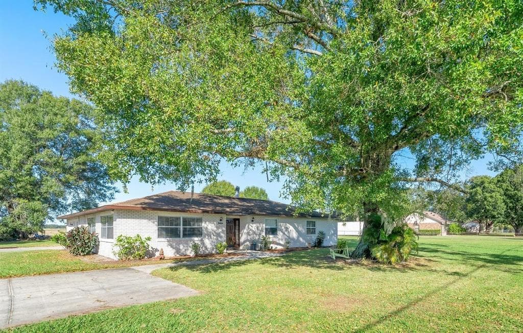 2505 S WIGGINS ROAD PLANT CITY, FL 33566