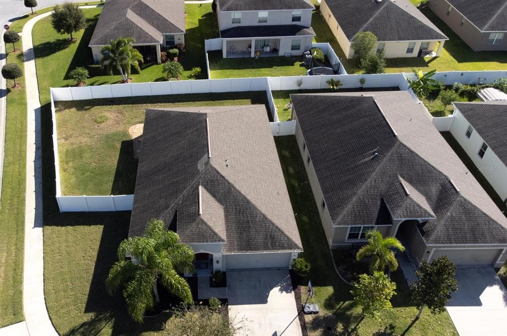 935 PEREGRINE HILL PLACE RUSKIN, FL 33570
