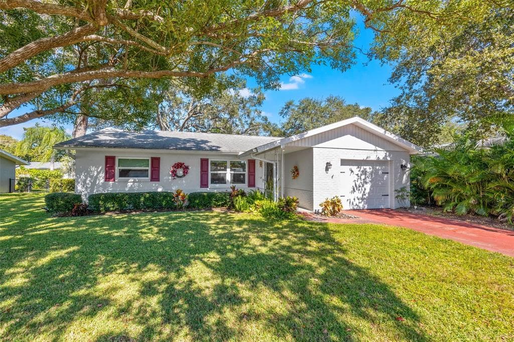 169 SUNSHINE DRIVE PALM HARBOR, FL 34684