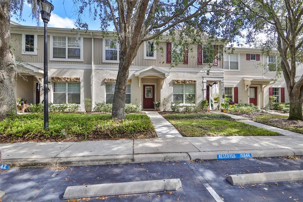 15844 FISHHAWK FALLS DRIVE LITHIA, FL 33547
