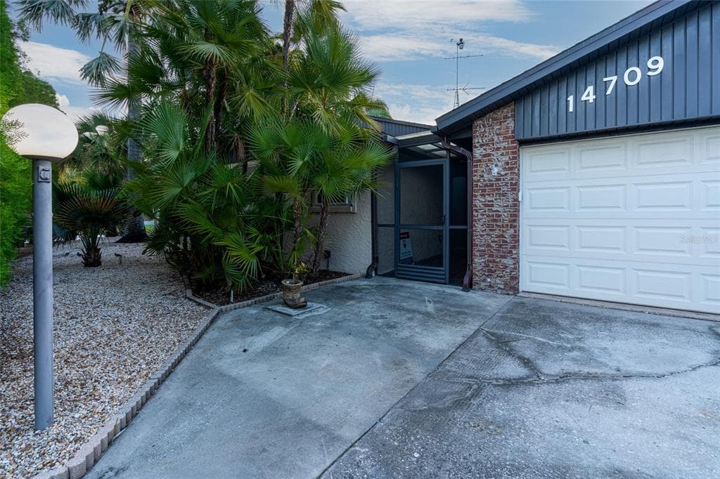 14709 CACTUS WREN PLACE TAMPA, FL 33625