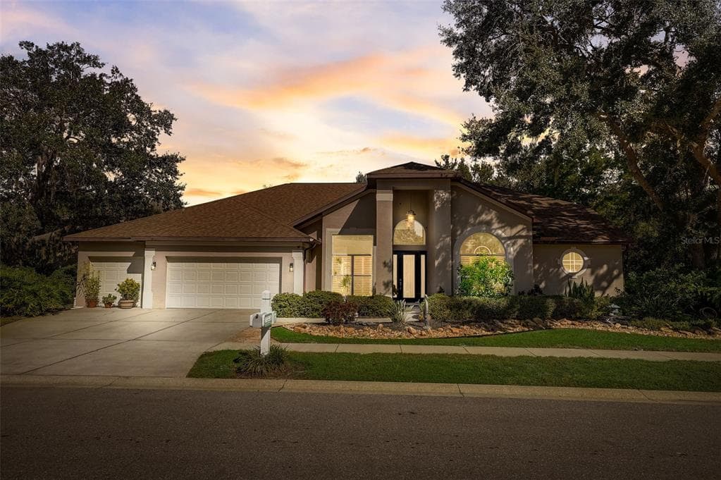 21323 PRESERVATION DRIVE LAND O LAKES, FL 34638