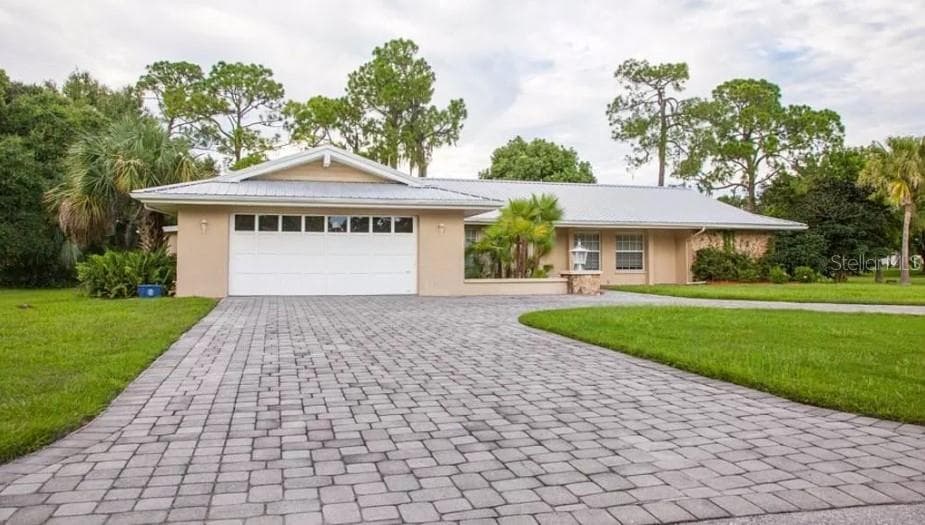 821 PENNSYLVANIA WAY SARASOTA, FL 34243