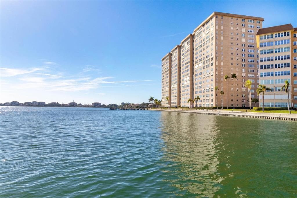 5200 BRITTANY DRIVE S UNIT 910