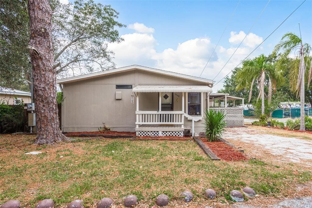 5548 SUNSHINE PARK DRIVE NEW PORT RICHEY, FL 34652