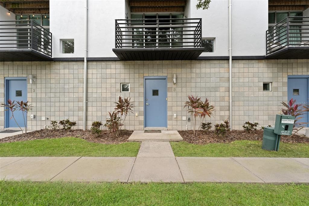 5008 S MACDILL AVENUE UNIT 3 TAMPA, FL 33611