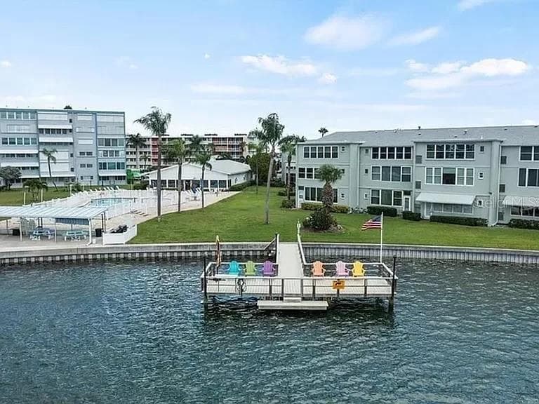 1898 SHORE DRIVE S UNIT 319 SOUTH PASADENA, FL 33707