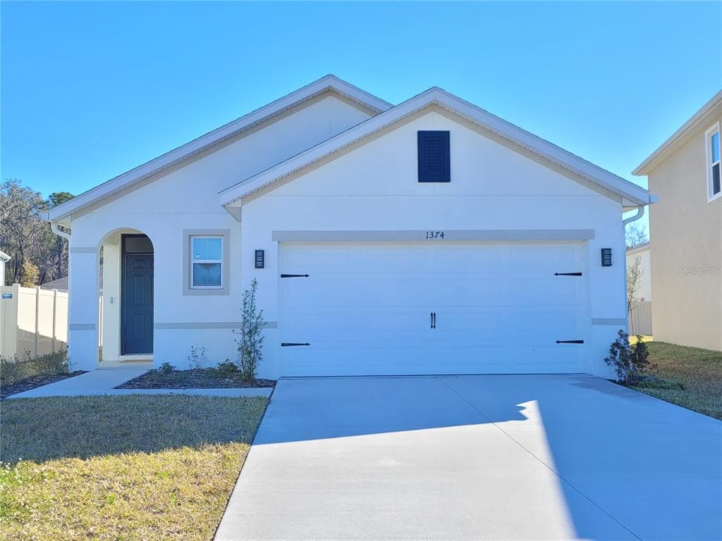 1374 CRESCENT HOOP WAY WESLEY CHAPEL, FL 33543