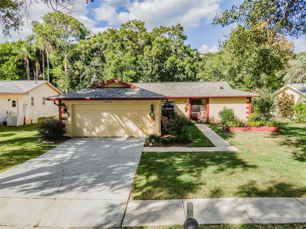 2797 LOMOND DRIVE PALM HARBOR, FL 34684