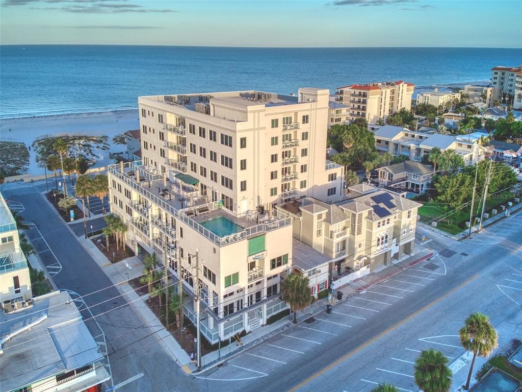 24 AVALON STREET UNIT 501 CLEARWATER, FL 33767