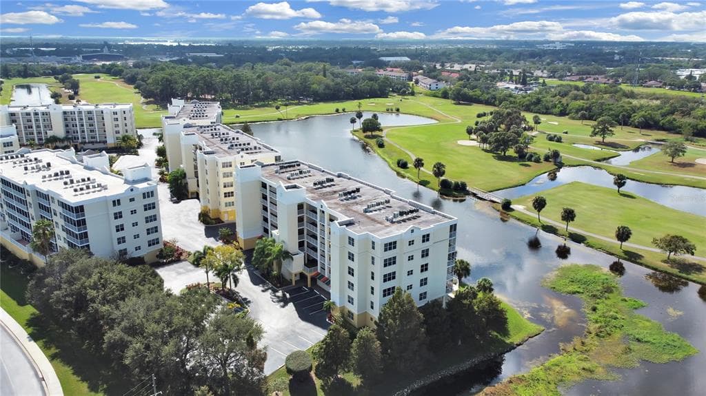 1200 COUNTRY CLUB DRIVE UNIT 6204 LARGO, FL 33771