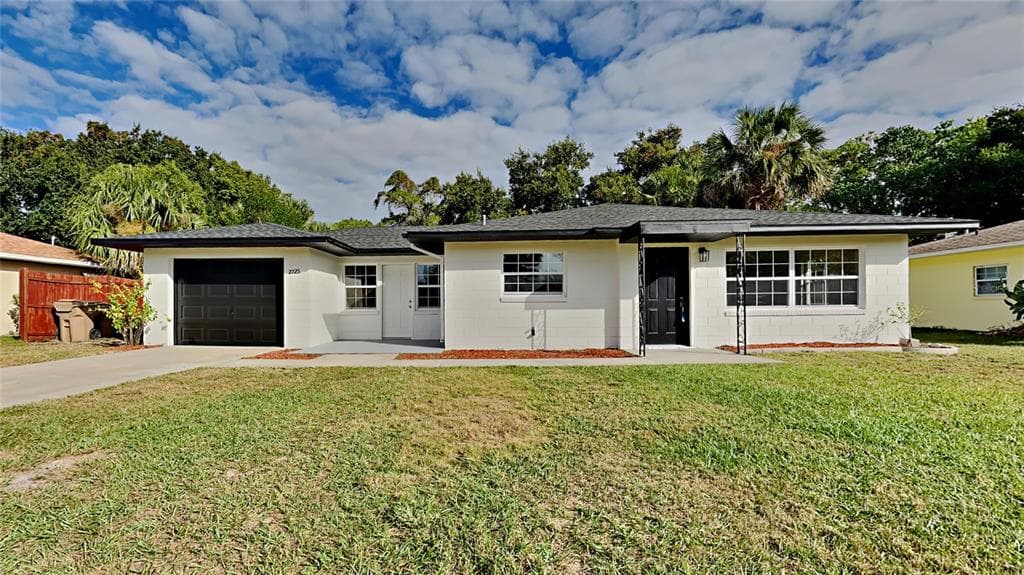 2725 EASTLAND ROAD MOUNT DORA, FL 32757