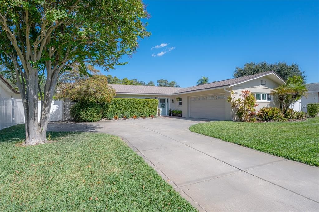 6301 31ST AVENUE N ST PETERSBURG, FL 33710