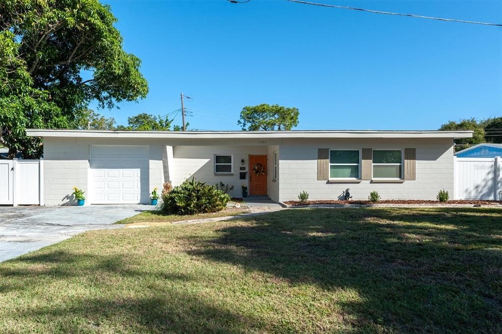 1301 80TH AVENUE N ST PETERSBURG, FL 33702