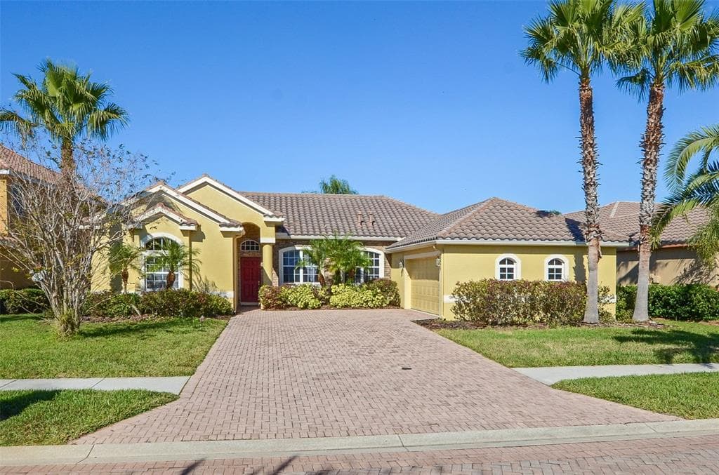 10512 BERMUDA ISLE DRIVE TAMPA, FL 33647