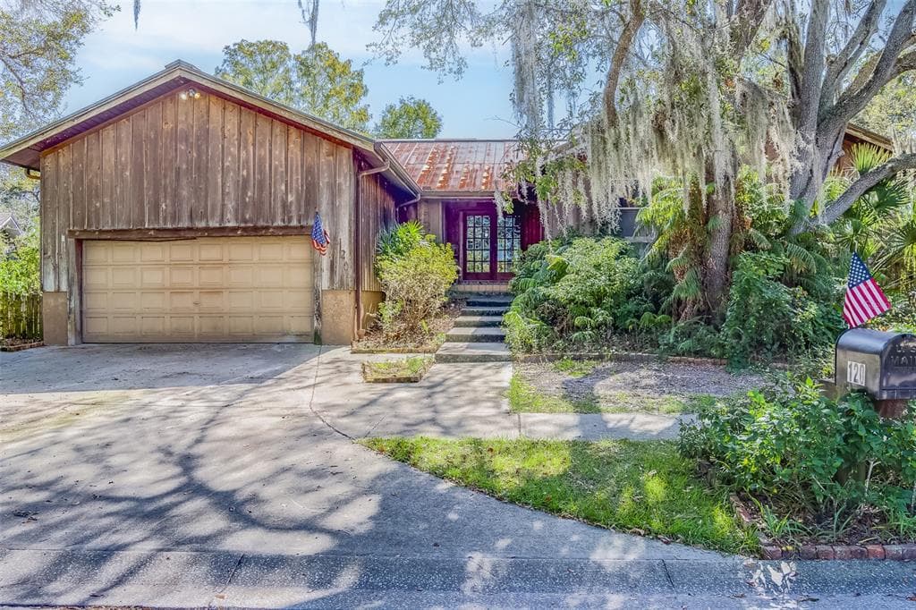 120 WOODLAND COURT SAFETY HARBOR, FL 34695