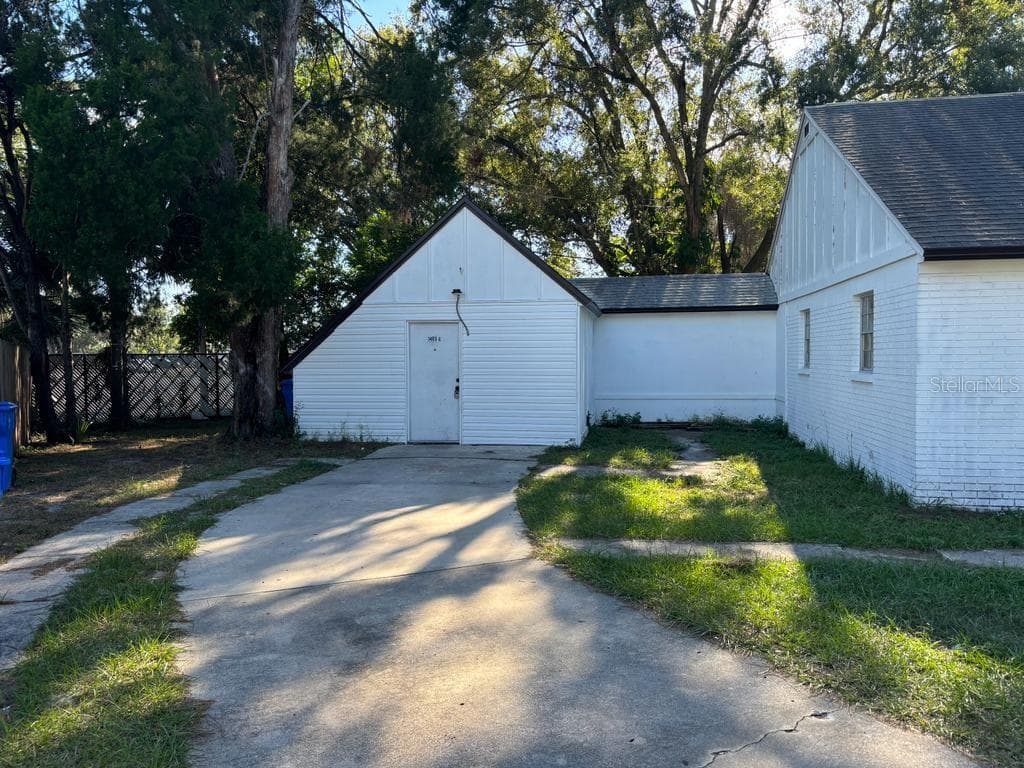 1403 COLLEGE PARK LANE UNIT C TAMPA, FL 33612