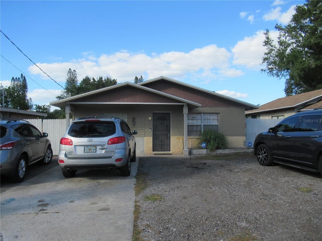 606 22ND AVENUE W BRADENTON, FL 34205