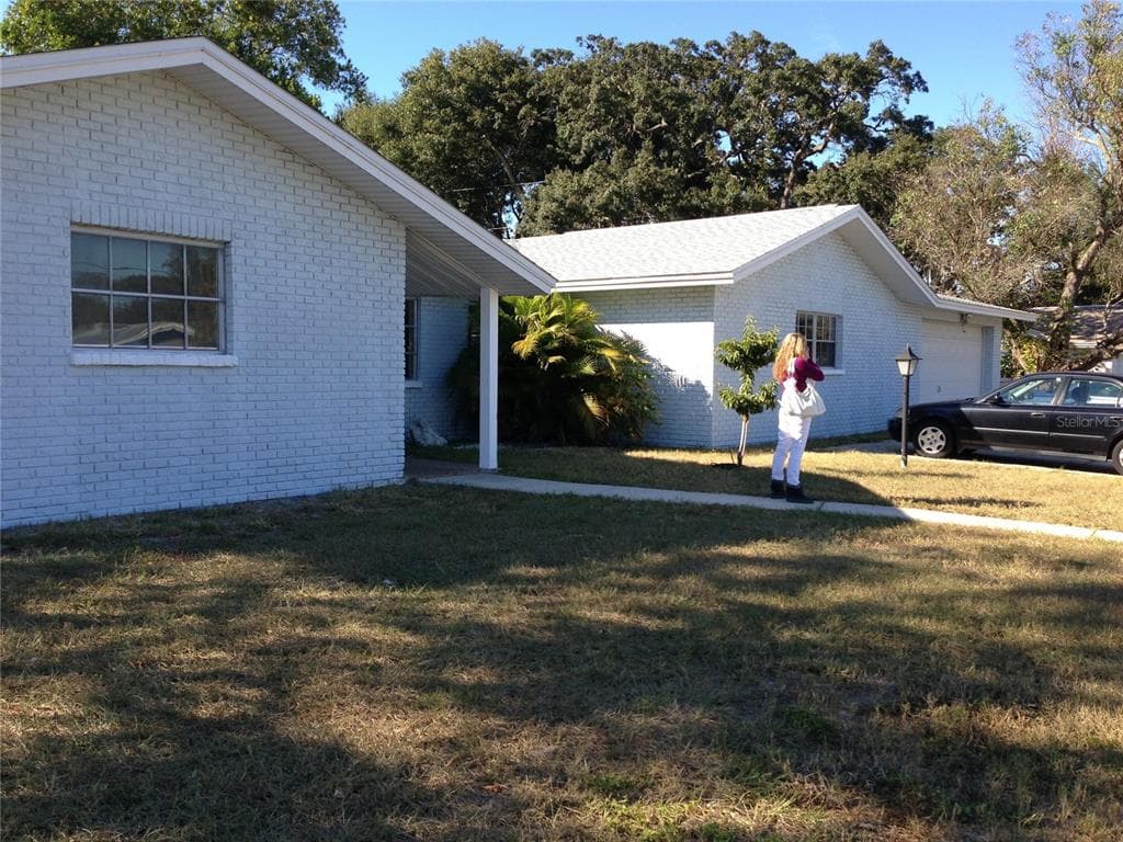 914 S BETTY LANE CLEARWATER, FL 33756