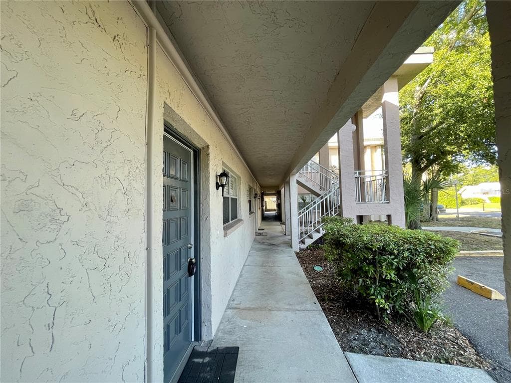 900 70TH STREET N UNIT 105 ST PETERSBURG, FL 33710