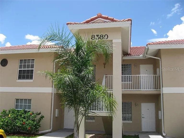 8380 BERNWOOD COVE LOOP UNIT 608 FORT MYERS, FL 33966