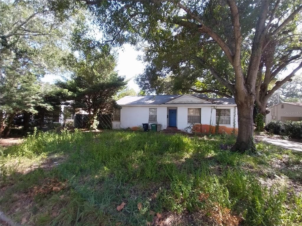 3904 W VASCONIA STREET TAMPA, FL 33629