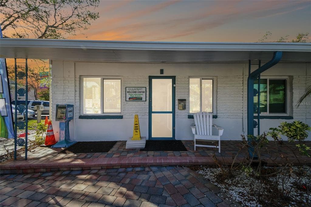3101 BEACH BOULEVARD S UNIT 1 GULFPORT, FL 33707