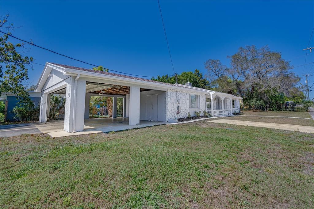 391 N WALTON AVENUE TARPON SPRINGS, FL 34689