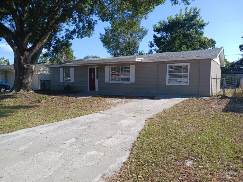 3304 WILLIAMSBURG LOOP HOLIDAY, FL 34691