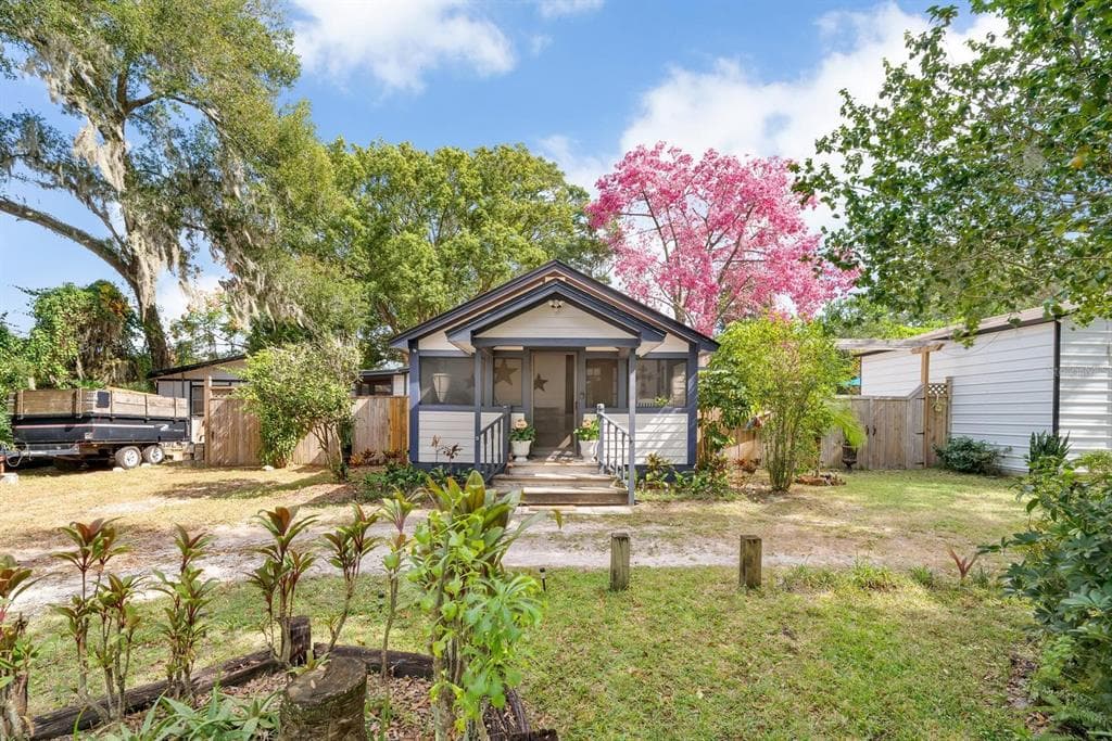 215 RIDGEWOOD AVENUE BRANDON, FL 33510