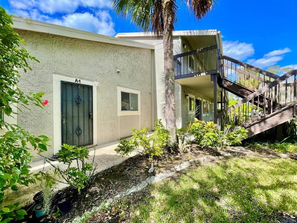 6342 NEWTOWN CIRCLE UNIT 42A1 TAMPA, FL 33615