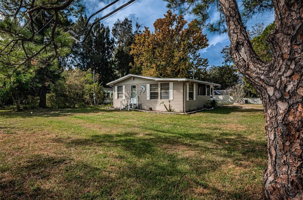 8090 60TH STREET N PINELLAS PARK, FL 33781