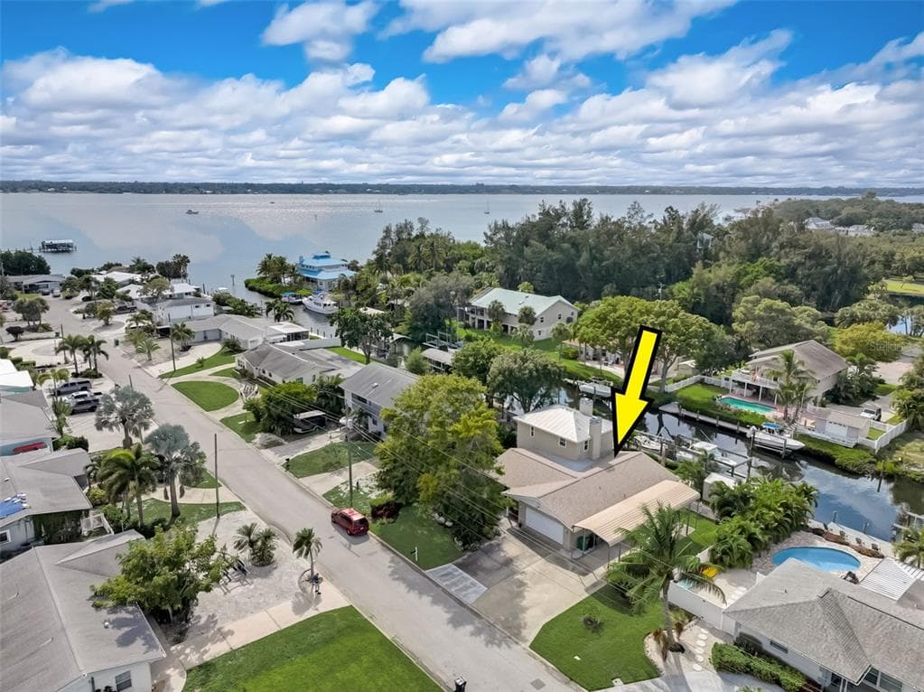 905 W 25TH AVENUE PALMETTO, FL 34221
