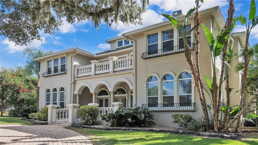 1665 BLUE HERON LANE LAKELAND, FL 33813