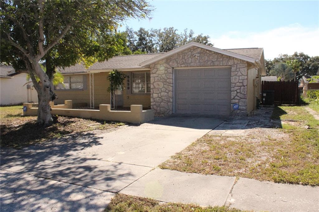 5550 CHEYENNE DRIVE HOLIDAY, FL 34690